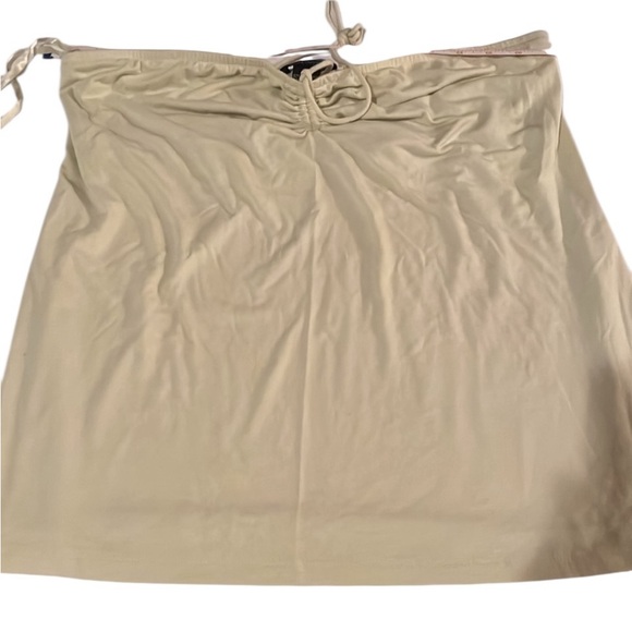 New York & Company Tops - New York & Co. size X-large light mint green sleeveless halter top with stretch